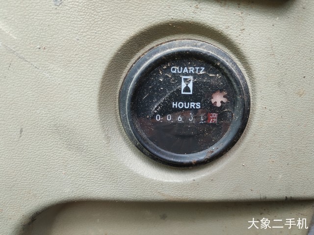 现代 R225LC-7 挖掘机