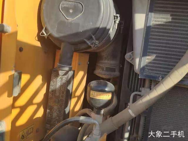 现代 R150W-9 挖掘机