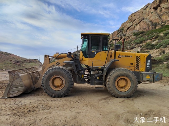 山东临工 L956F-LNG 装载机