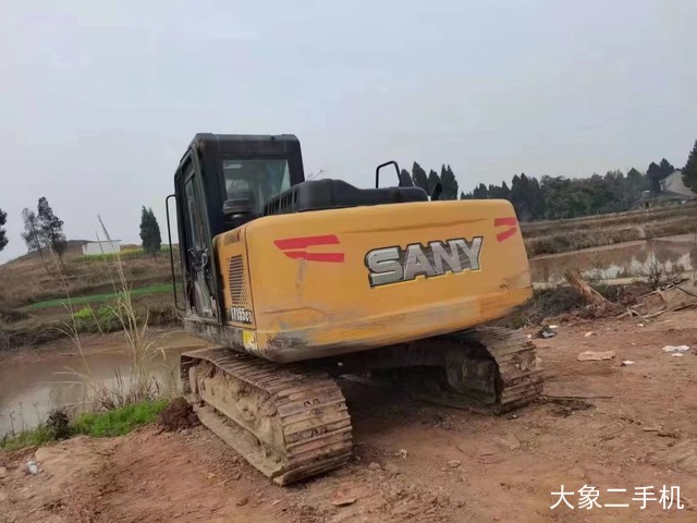 三一重工 SY135C 挖掘机