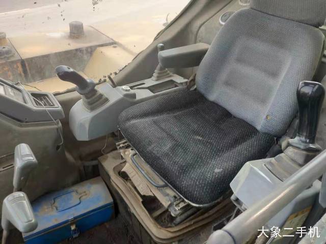 龙工 LG6065 挖掘机