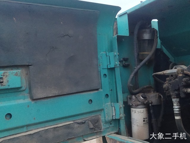 神钢 SK200-YN12 挖掘机