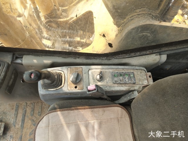 三一重工 SY200C 挖掘机