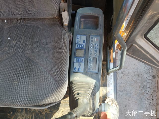 三一重工 SY285C 挖掘机