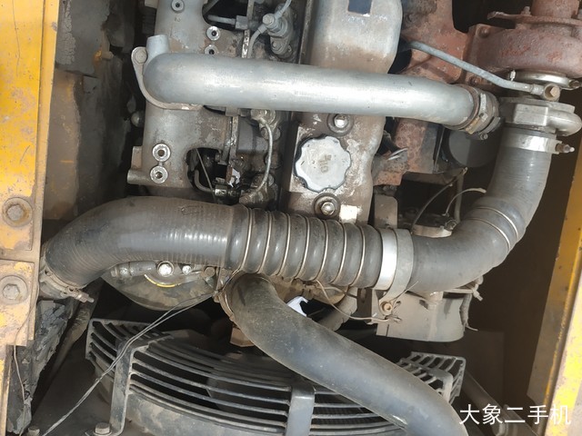 三一重工 SY235C-8 挖掘机