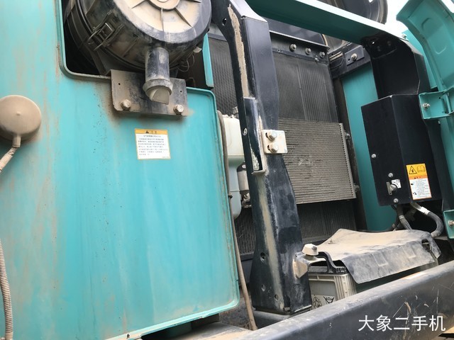 神钢 SK200-10 挖掘机