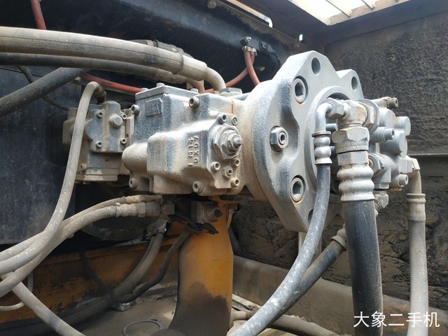 加藤 HD1023 挖掘机