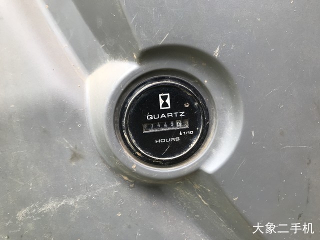 神钢 SK210LC-8 挖掘机