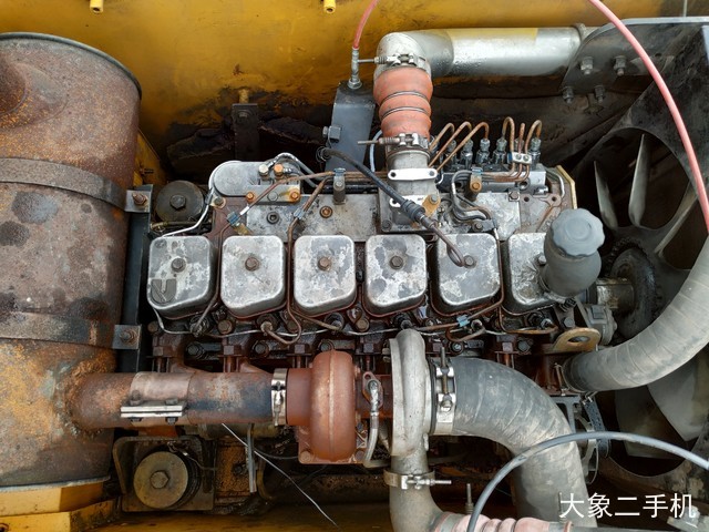 现代 R225LC-7 挖掘机