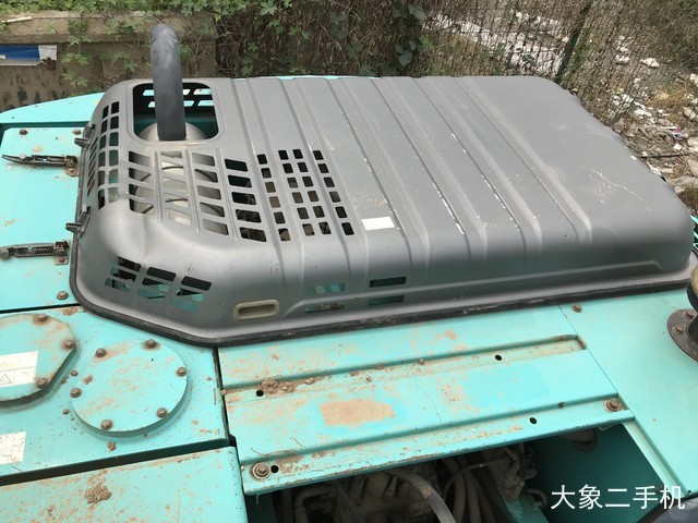 神钢 SK200-8 挖掘机