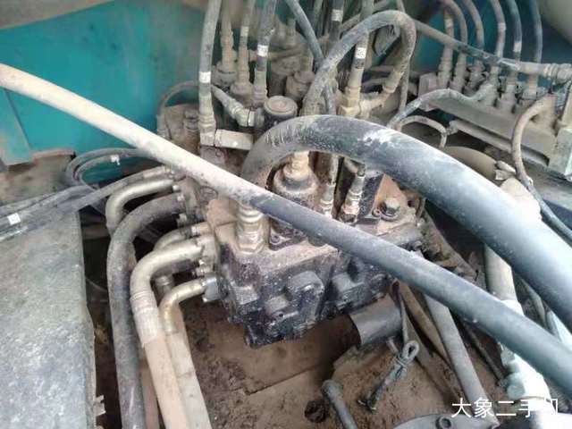 神钢 SK260LC-8 挖掘机