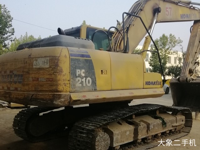 小松 PC210LC-8M0 挖掘机