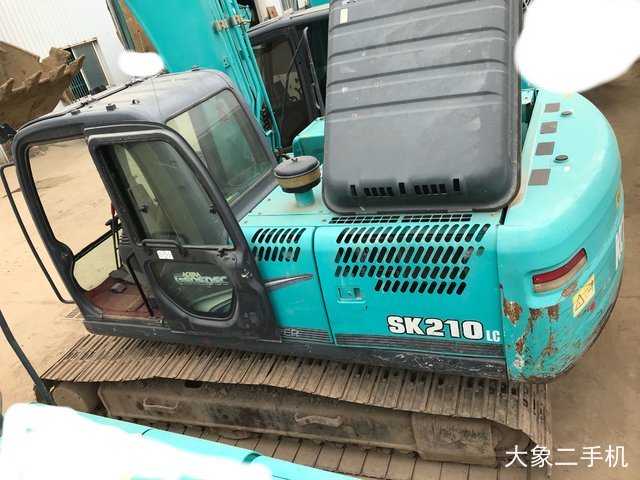 神钢 SK210LC-8 挖掘机