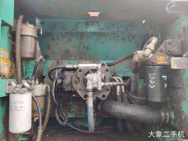 神钢 SK350LC-8 挖掘机