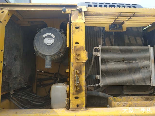 小松 PC240LC-8 挖掘机