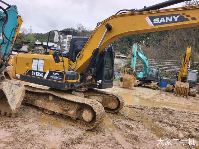 三一重工 SY135C 挖掘机