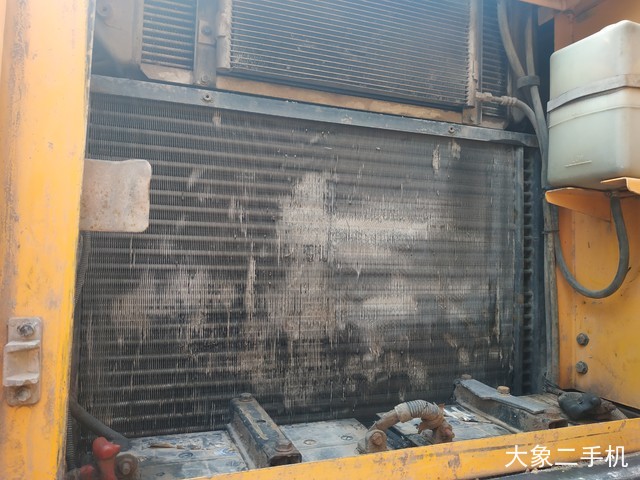 现代 R225LC-7 挖掘机