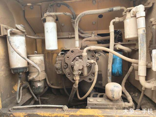 山东临工 E7150F 挖掘机