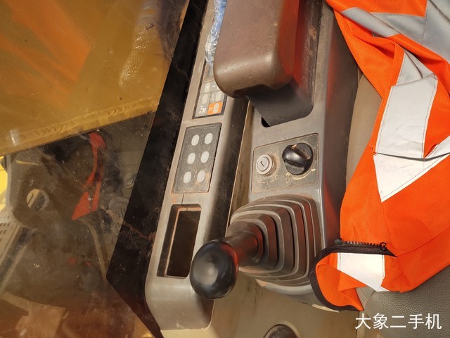 卡特彼勒 320C 挖掘机