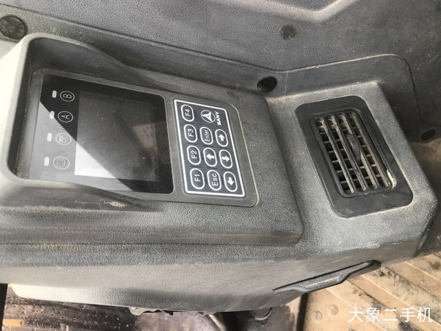 三一重工 SY55C 挖掘机