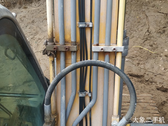 徐工 XE150D 挖掘机