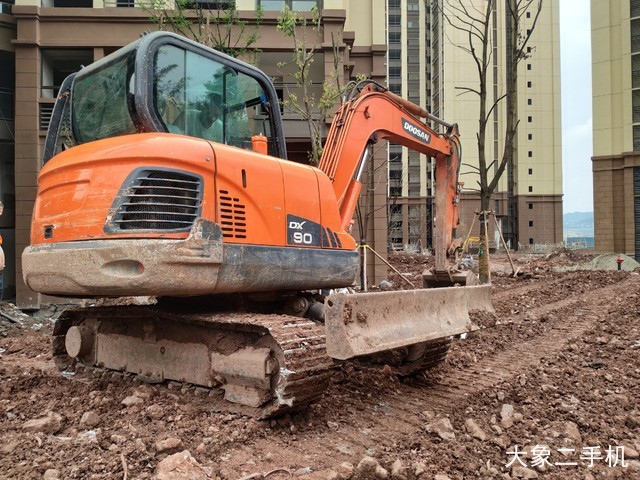 斗山 DX60 挖掘机