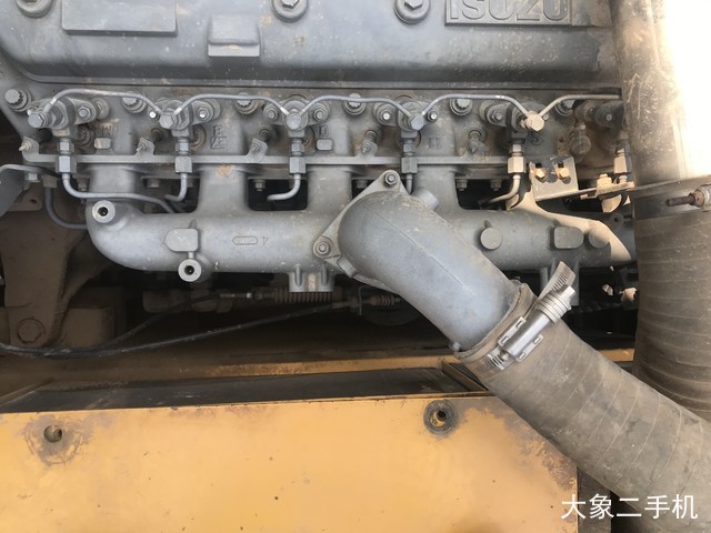 徐工 XE215C 挖掘机