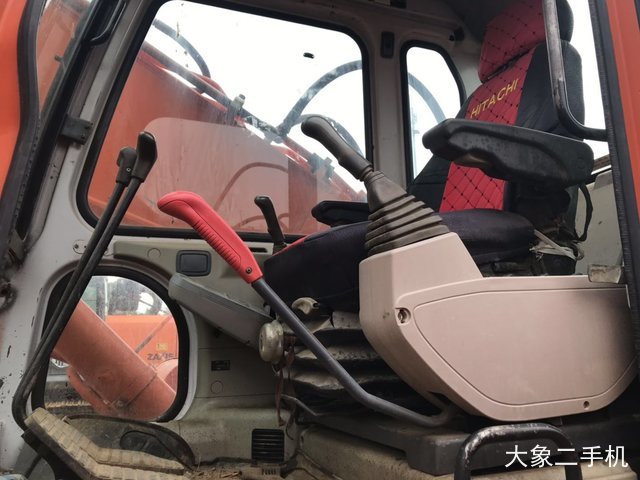 斗山 DH220-5 挖掘机