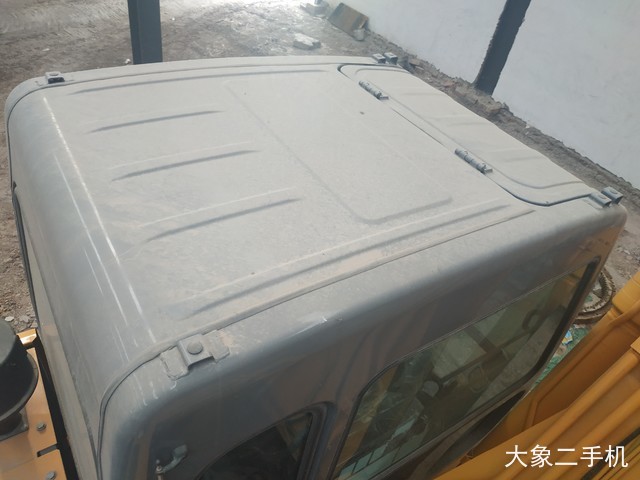 加藤 HD512-R5 挖掘机