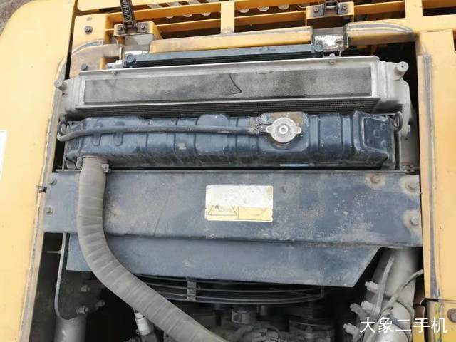 现代 R210W-7 挖掘机