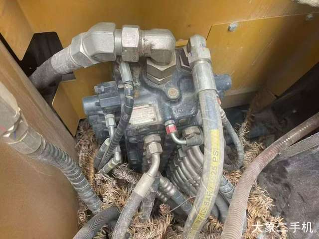 三一重工 SY75C 挖掘机