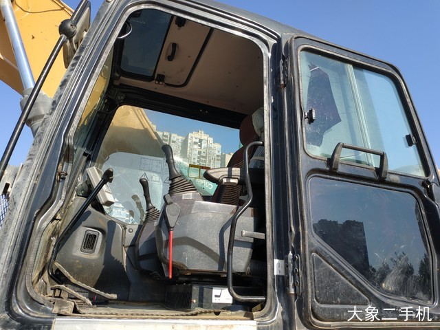 三一重工 SY265C-9 挖掘机