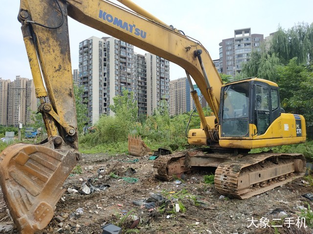 小松 PC220-7 挖掘机