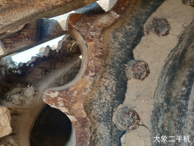 龙工 LG6225E 挖掘机