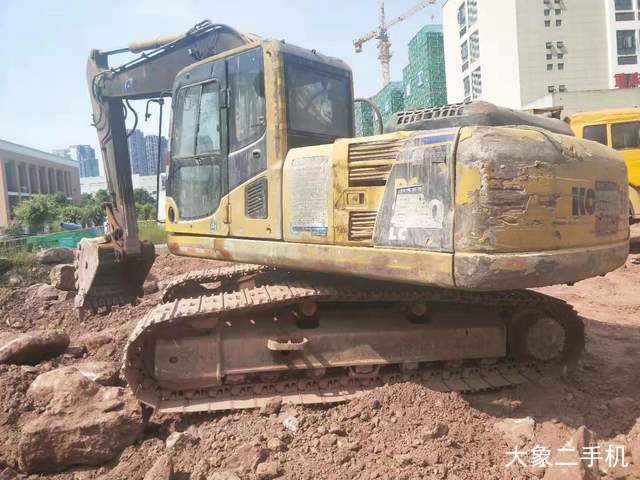 小松 PC200-8 挖掘机