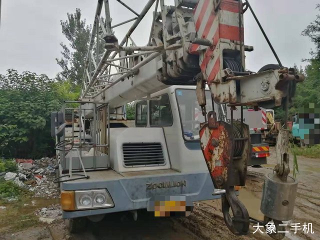 中联重科 ZLJ5121THB 起重机