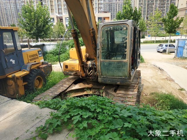 现代 R225LC-7 挖掘机