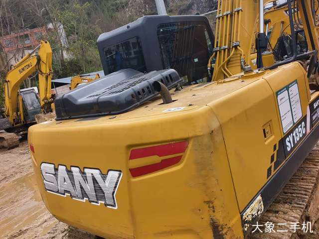 三一重工 SY135C 挖掘机