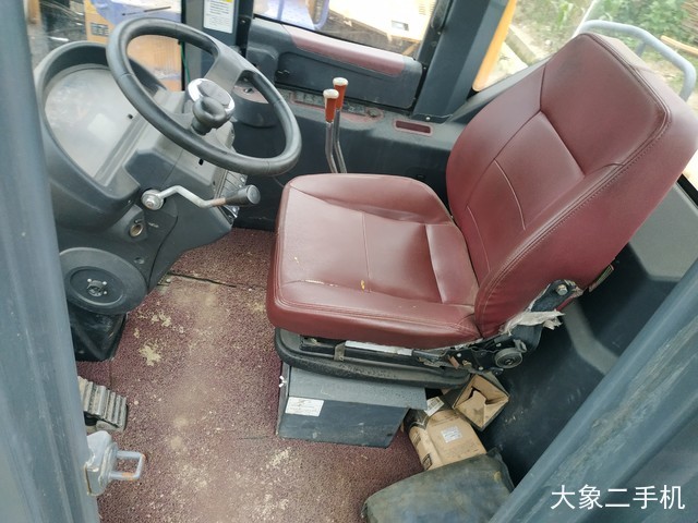 龙工 LG862N 装载机