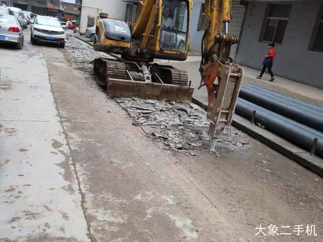 玉柴 YC85-8 挖掘机