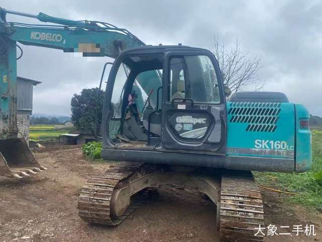 神钢 SK140LC 挖掘机