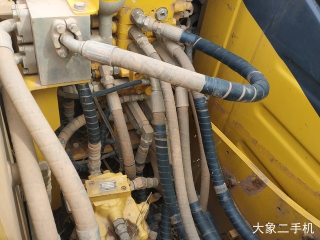 小松 PC130-8M0 挖掘机