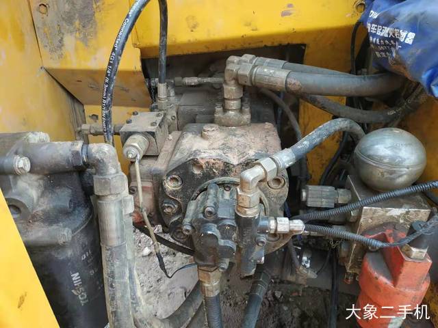 徐工 XE135B 挖掘机