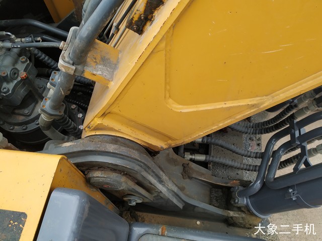 徐工 XE265C 挖掘机