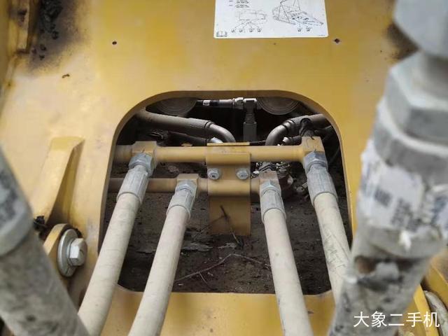 卡特彼勒 323DL 挖掘机