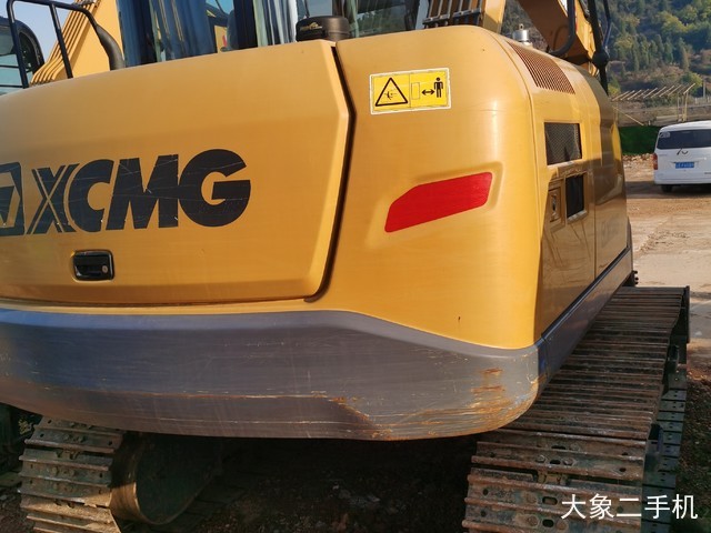 徐工 XE75D 挖掘机