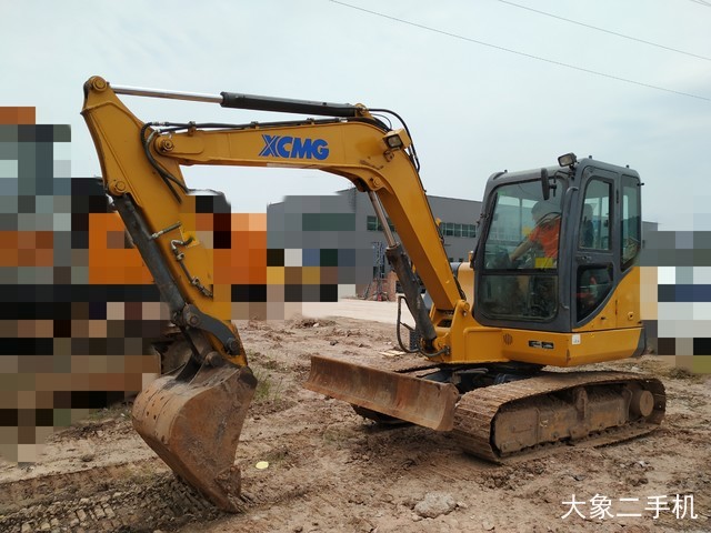 徐工 XE60D 挖掘机