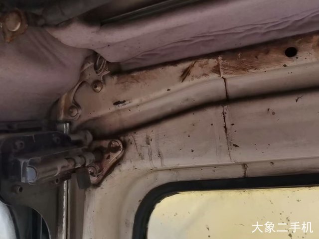 卡特彼勒 320B 挖掘机