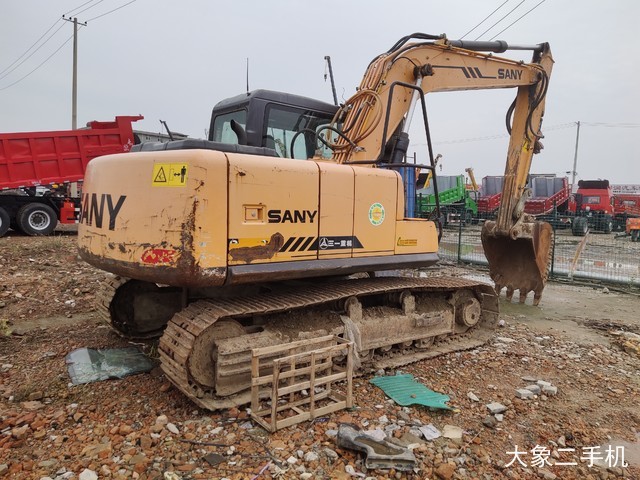 三一重工 SY155C 挖掘机