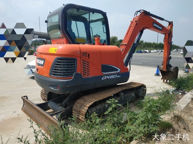 斗山 DX55-9C 挖掘机